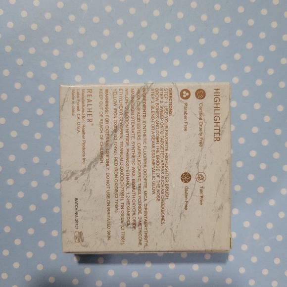 Powder Highlighters - Picture 7 of 7